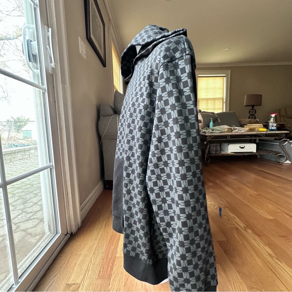 BNWT Moncler sweatshirt xl - Picture 11 of 16